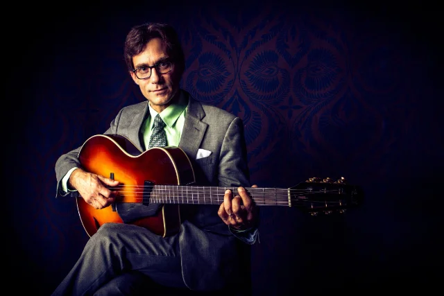 Imagem de Frank Vignola's Guitar Night with Peter Bernstein and James Chirillo