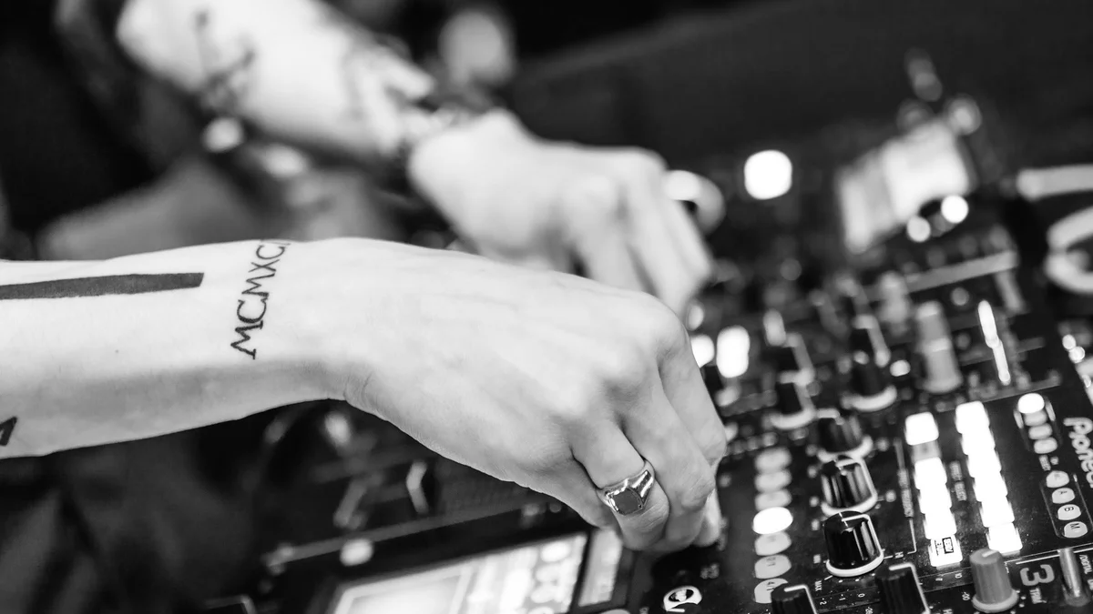 Imagem de Jam City - Free RSVP Before 11pm