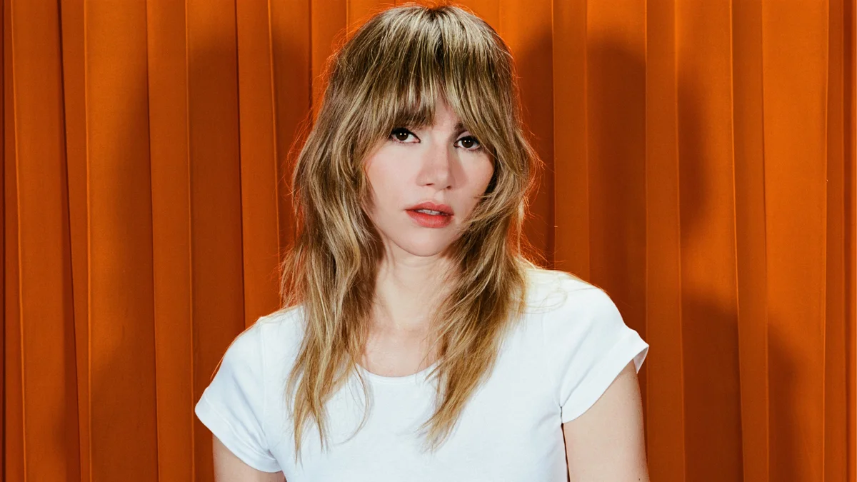 Imagem de Suki Waterhouse: The Loveland Tour